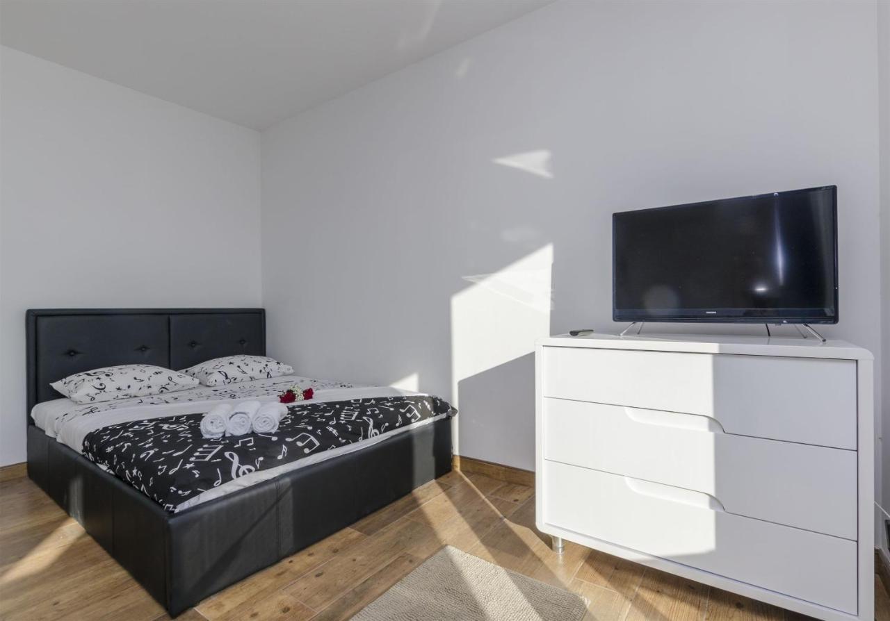 Apartments Lorenzo Lokva Rogoznica Extérieur photo