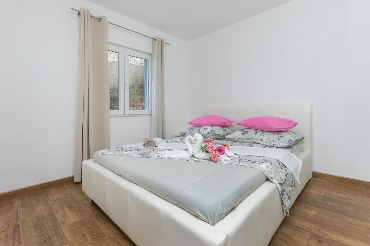 Apartments Lorenzo Lokva Rogoznica Extérieur photo