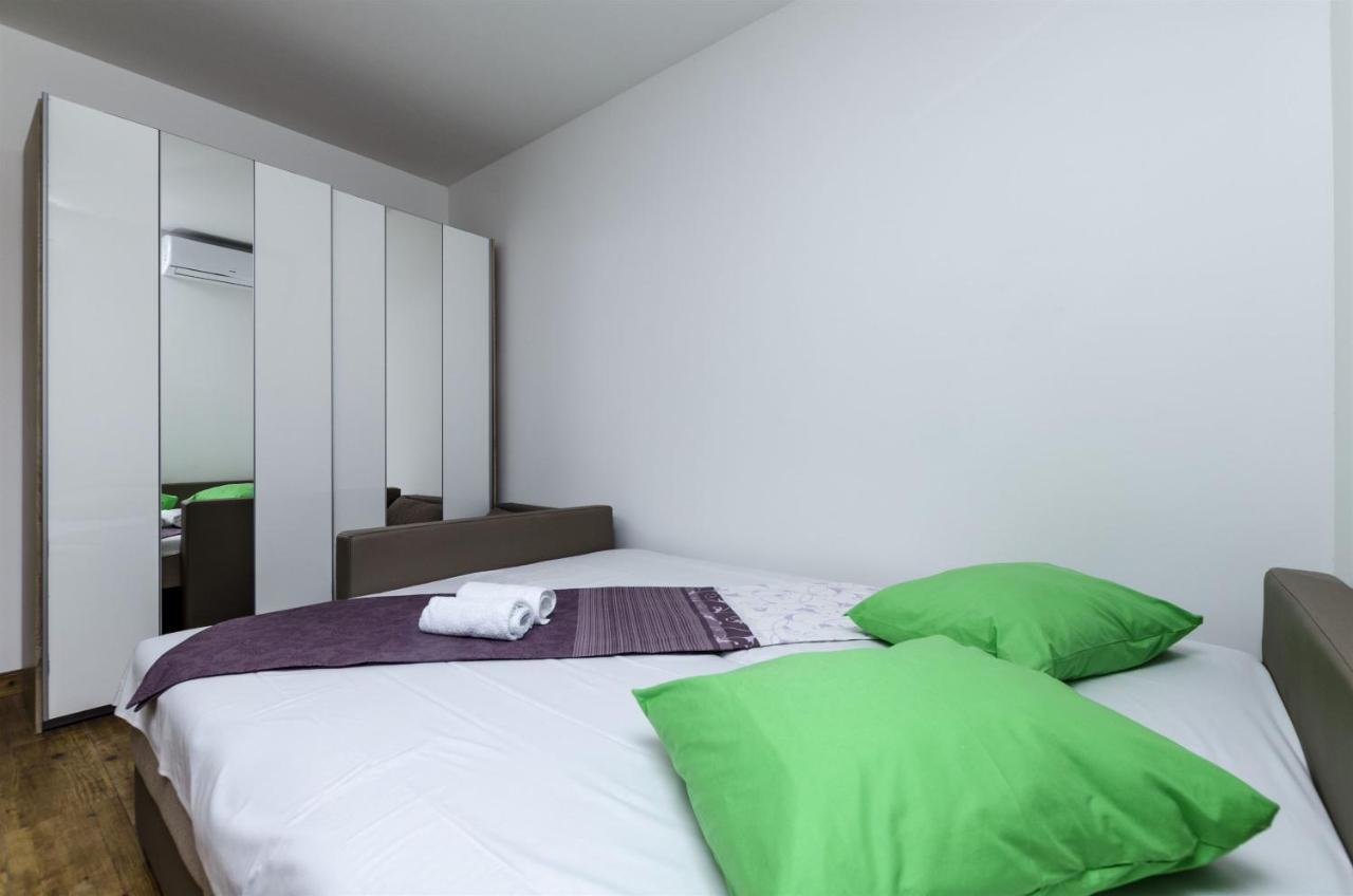 Apartments Lorenzo Lokva Rogoznica Extérieur photo