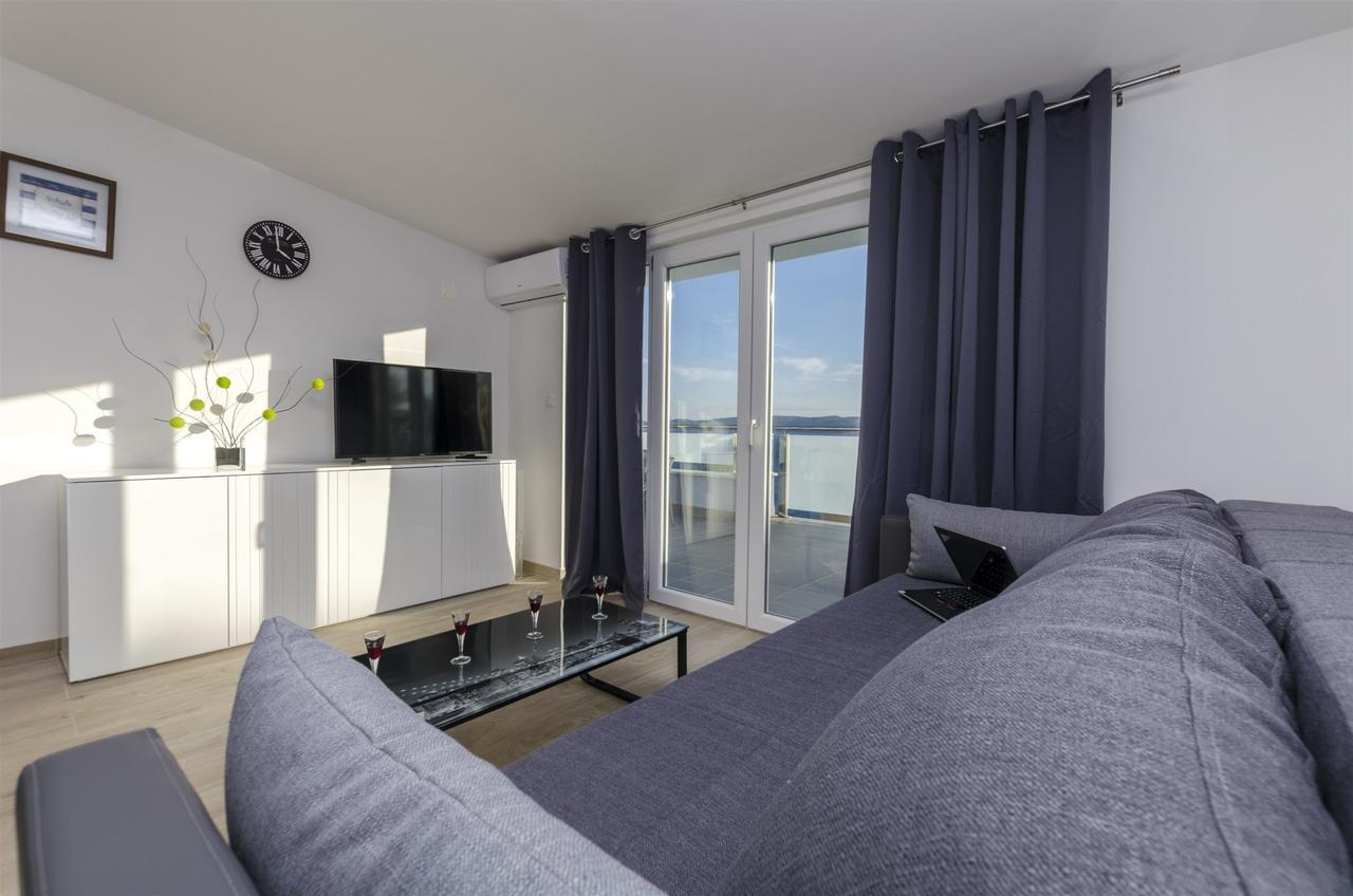 Apartments Lorenzo Lokva Rogoznica Extérieur photo