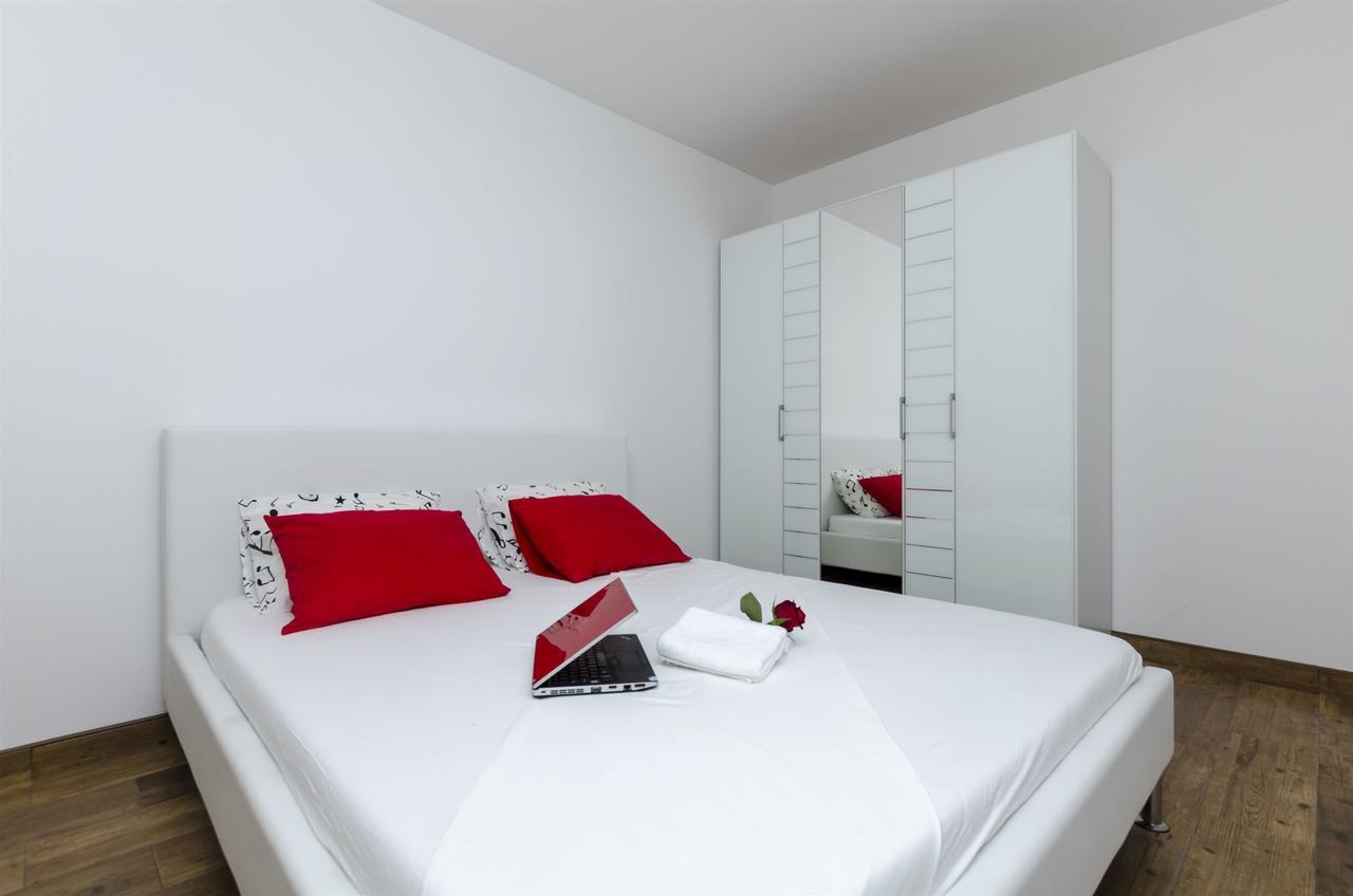 Apartments Lorenzo Lokva Rogoznica Extérieur photo